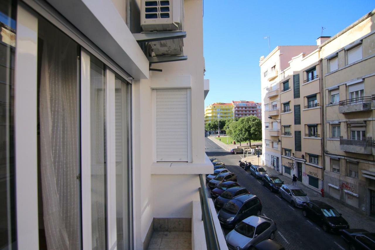 Amazing Apartment Fully Renovated In Center Lisbon Luaran gambar