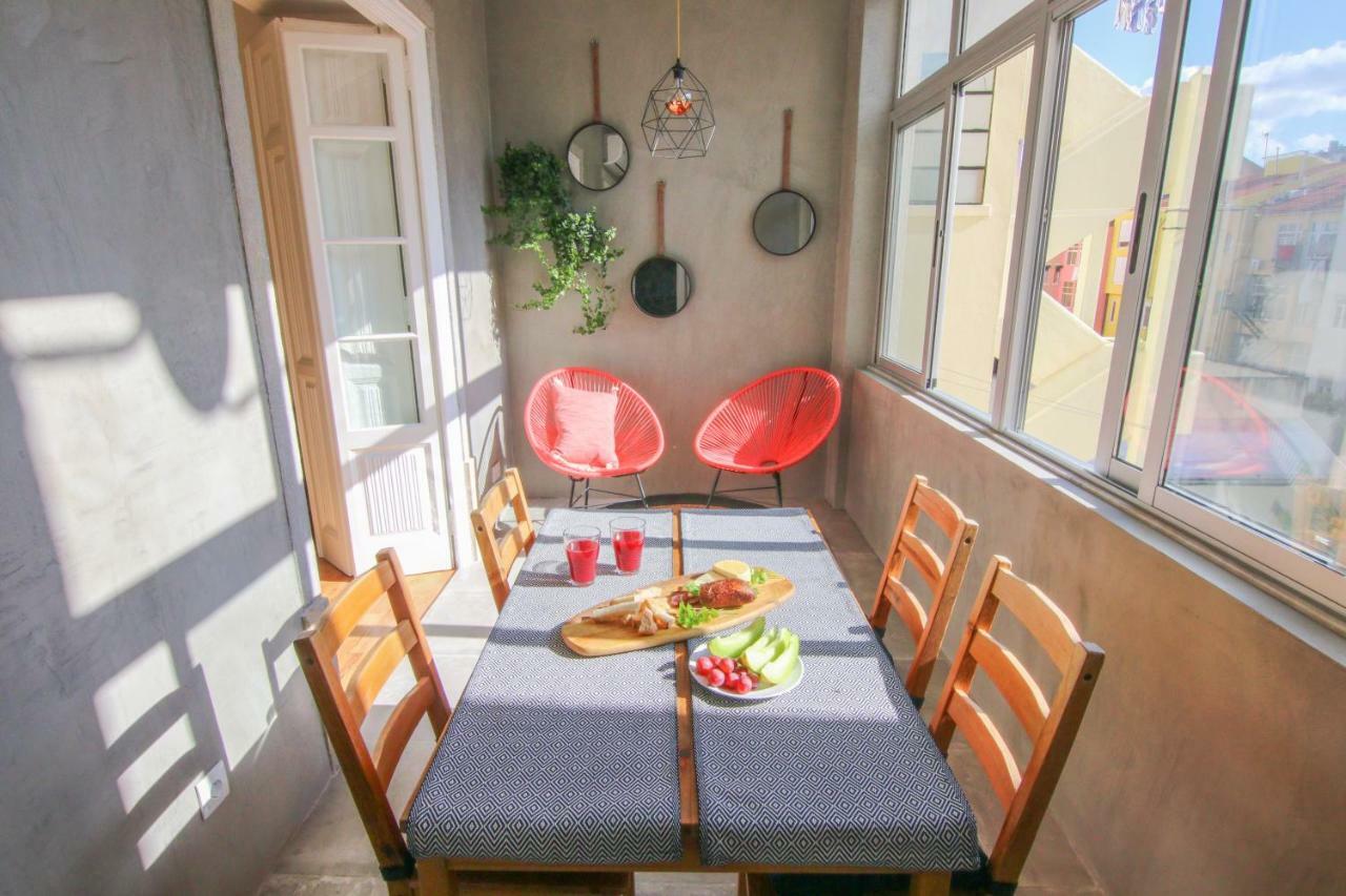 Amazing Apartment Fully Renovated In Center Lisbon Luaran gambar